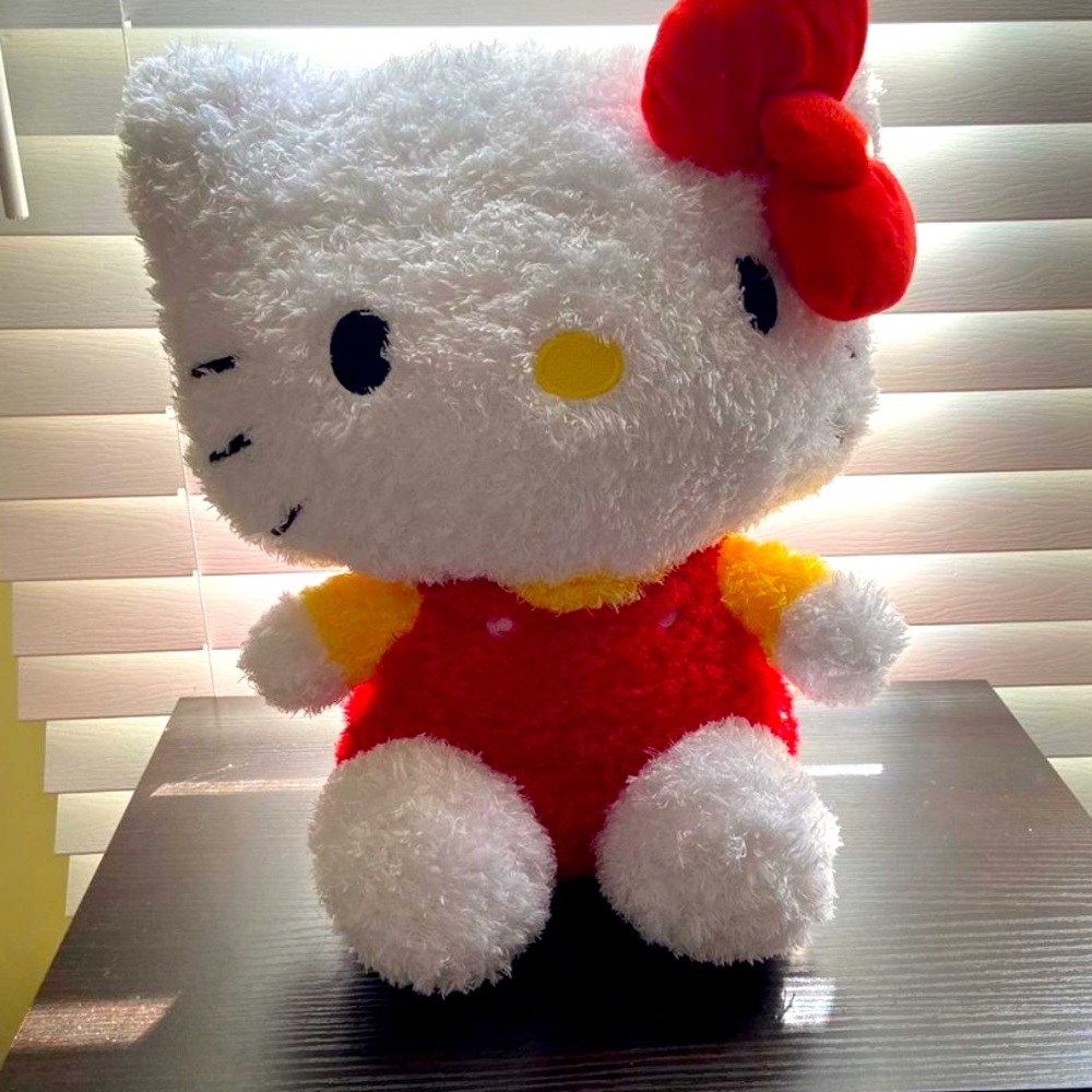 nwot Big Hello Kitty Plush
